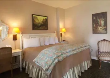 Wawona Hotel hotel thumbnail 5