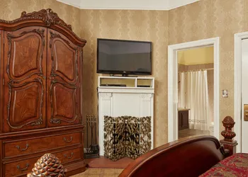 Queen Anne Hotel hotel thumbnail 5