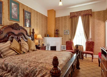 Queen Anne Hotel hotel thumbnail 6