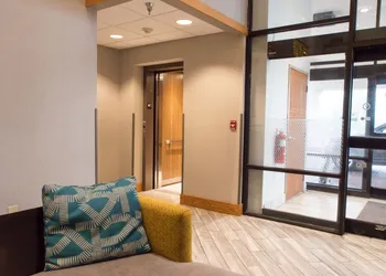 Greenstay Hotel & Suites hotel thumbnail 2