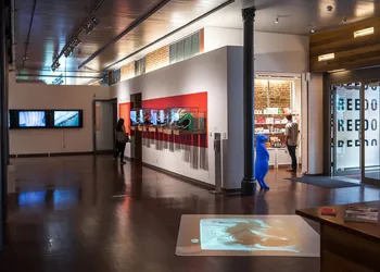 21c Museum Hotel Louisville hotel thumbnail 2