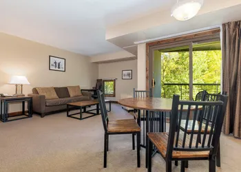 The Peaks Resort and Spa hotel thumbnail 4