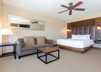 The Peaks Resort and Spa hotel thumbnail 5