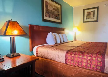 Claridge Inn hotel thumbnail 6