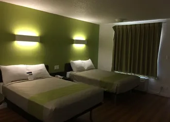 Motel 6 Santa Maria, CA - South hotel thumbnail 8
