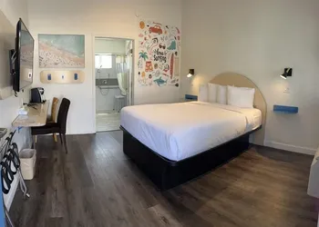 Ocean Palms Motel hotel thumbnail 6