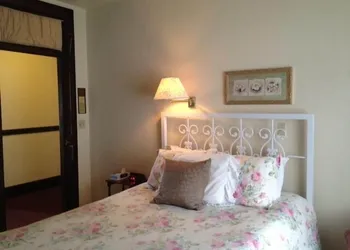 Riverside Hot Springs Inn & Spa - Adults Only hotel thumbnail 4