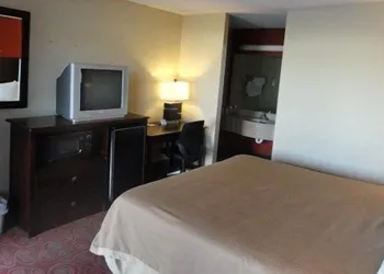 Sunset Inn hotel thumbnail 4