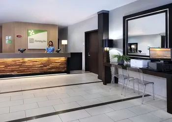 Holiday Inn Hotel & Suites Anaheim by IHG hotel thumbnail 2