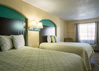 Pinn Road Inn and Suites hotel thumbnail 8