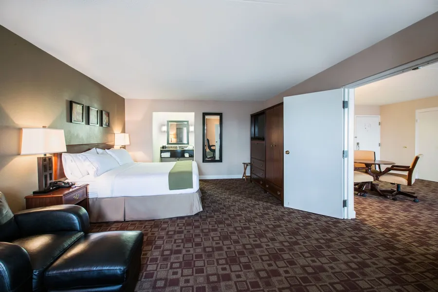 Holiday Inn Express Rolling Meadows - Schaumburg Area by IHG hotel detail image 2