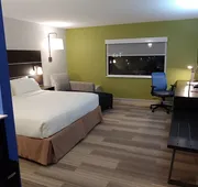 Holiday Inn Express Rolling Meadows - Schaumburg Area by IHG hotel detail image 3