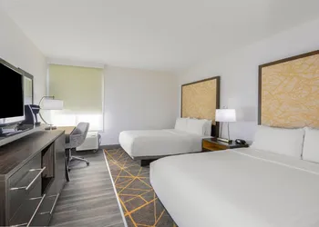 Holiday Inn La Mirada – Buena Park by IHG hotel thumbnail 8