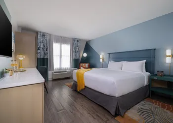 voco Sarasota by IHG hotel thumbnail 4