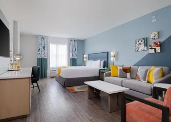 voco Sarasota by IHG hotel thumbnail 6