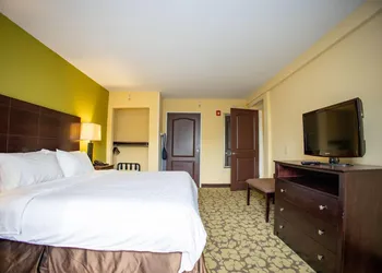 Hotel Gurnee hotel thumbnail 8
