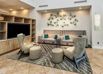 Holiday Inn & Suites Memphis - Wolfchase Galleria​ by IHG hotel thumbnail 3