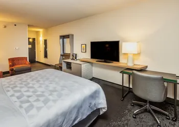 Holiday Inn & Suites Memphis - Wolfchase Galleria​ by IHG hotel thumbnail 5