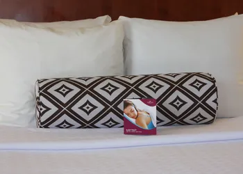 Crowne Plaza Ventura Beach by IHG hotel thumbnail 3