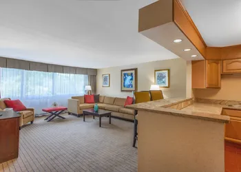 Holiday Inn Charlottesville-Monticello by IHG hotel thumbnail 3