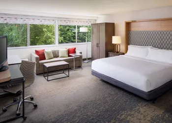 Holiday Inn Charlottesville-Monticello by IHG hotel thumbnail 5