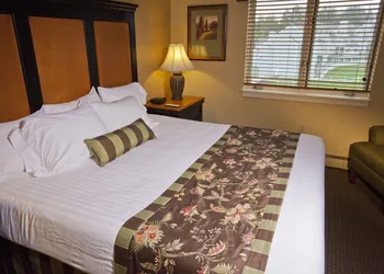 Holiday Inn Club Vacations Mount Ascutney Resort by IHG hotel thumbnail 7