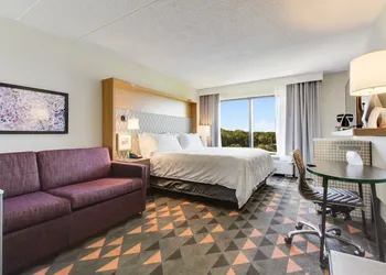 Holiday Inn Chicago Nw Crystal Lk Conv Ctr by IHG hotel thumbnail 2