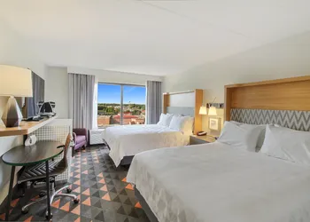 Holiday Inn Chicago Nw Crystal Lk Conv Ctr by IHG hotel thumbnail 7