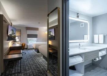 Holiday Inn Anderson by IHG hotel thumbnail 7