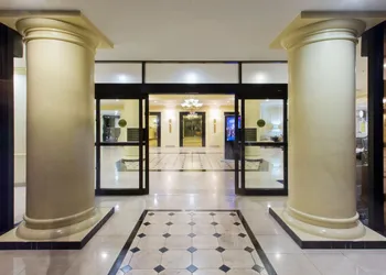 Crowne Plaza Portland Downtown Convention Center by IHG hotel thumbnail 2