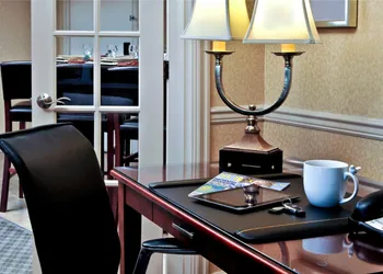 Crowne Plaza Portland Downtown Convention Center by IHG hotel thumbnail 7