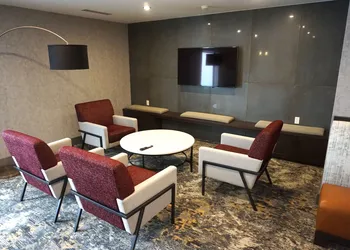 DoubleTree by Hilton St. Louis Airport hotel thumbnail 7