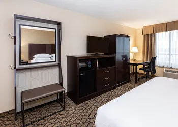 Holiday Inn St. Louis Arpt West-Earth City by IHG hotel thumbnail 7