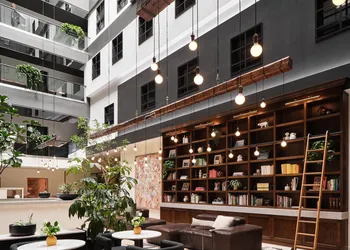 Metcalfe Hotel Ottawa by Gray Collection hotel thumbnail 4