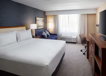 DoubleTree by Hilton Ann Arbor North hotel thumbnail 4
