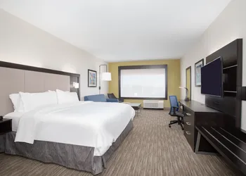 Holiday Inn Express & Suites Ely by IHG hotel thumbnail 6