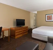 Holiday Inn Cincinnati-Riverfront by IHG hotel detail image 4