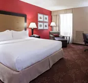 Holiday Inn Cincinnati-Riverfront by IHG hotel detail image 5