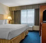 Quality Hotel Conference Center Cincinnati Blue Ash hotel detail image 7