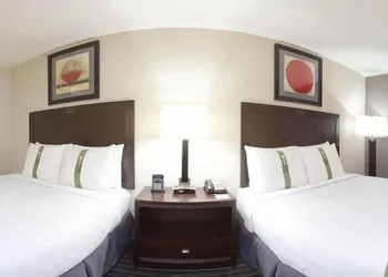 Holiday Inn Columbus-Hilliard by IHG hotel thumbnail 8