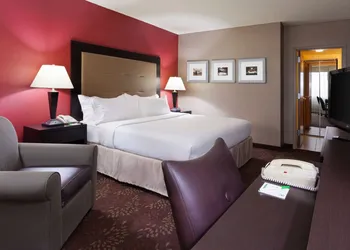 Holiday Inn Cincinnati Airport by IHG hotel thumbnail 3