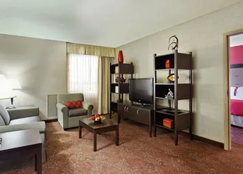 Holiday Inn Cincinnati Airport by IHG hotel thumbnail 4