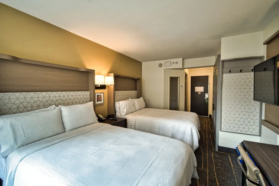 Holiday Inn Toronto Downtown Centre by IHG hotel detail image 6