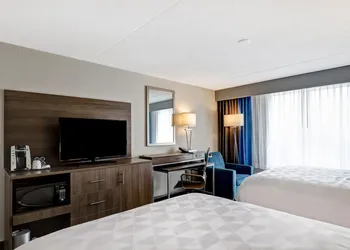 Holiday Inn Mississauga Toronto West by IHG hotel thumbnail 5