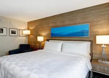 Holiday Inn Mississauga Toronto West by IHG hotel thumbnail 6