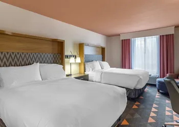 Holiday Inn Atlanta-Gas South Arena Area by IHG hotel thumbnail 3