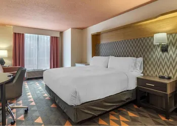 Holiday Inn Atlanta-Gas South Arena Area by IHG hotel thumbnail 7