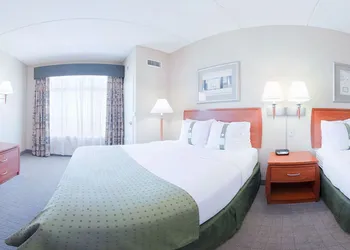 Holiday Inn & Suites Goodyear - West Phoenix Area by IHG hotel thumbnail 4