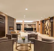DoubleTree by Hilton Pointe Claire Montreal Airport West hotel detail image 3