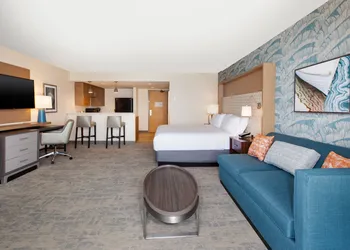 Holiday Inn Va Beach-Oceanside (21st St) by IHG hotel thumbnail 8